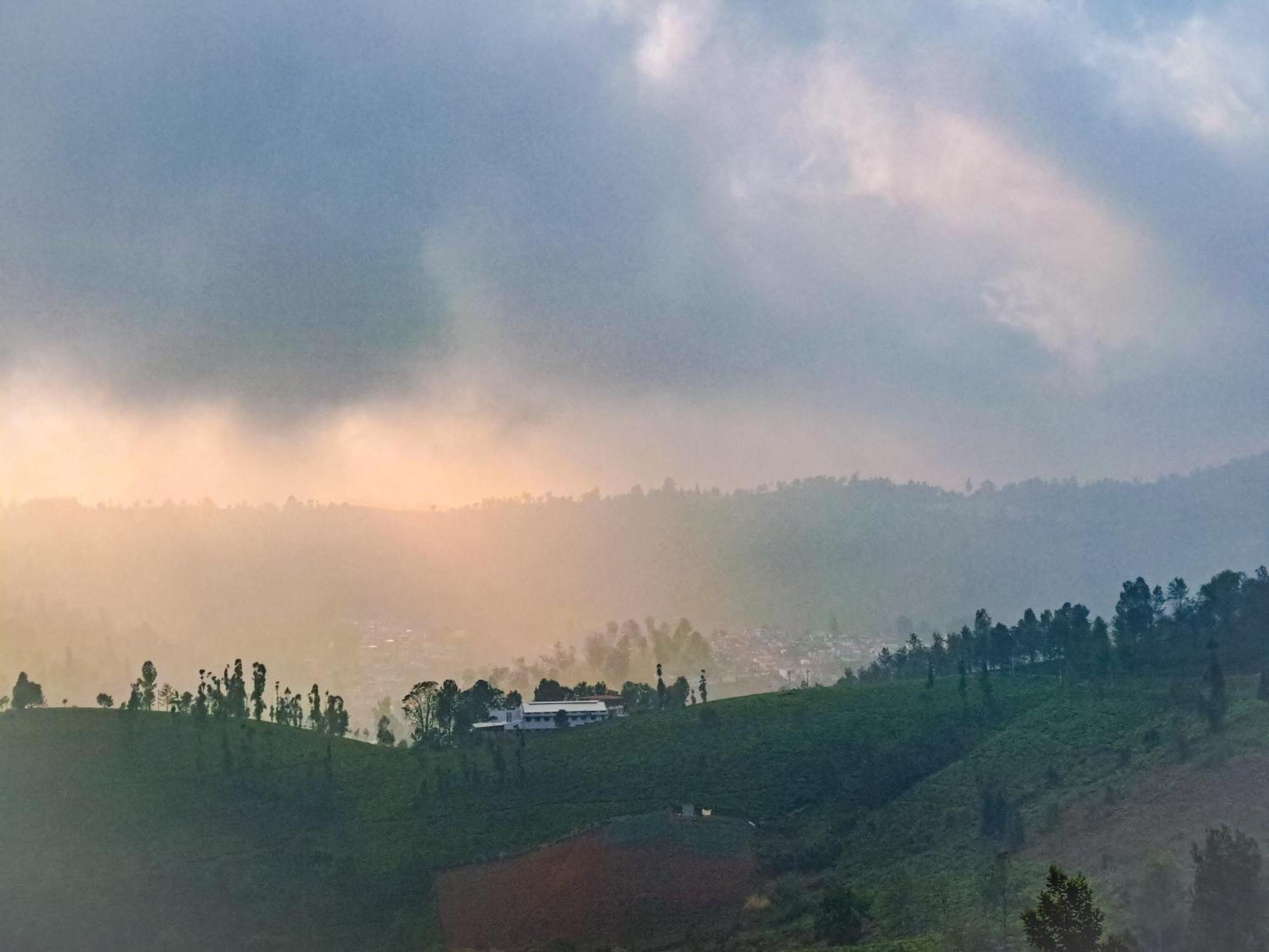 Ghar - Homestay, Where Family Lives Together Aravankadu Bagian luar foto